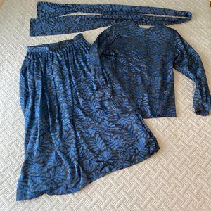 Evan-Picone Women's 3 Piece Skirt Set Blue and Bla
